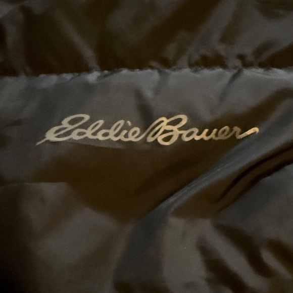 Eddie Bauer Men's black Hooded lightweight Puffer Jacket - Picture 2 of 4